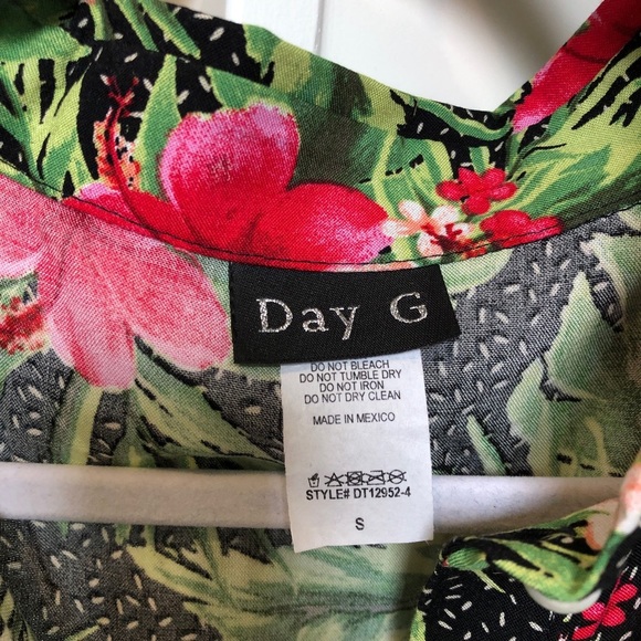 Tropical Print Blouse - Picture 3 of 7